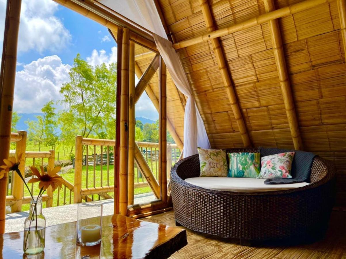 Glamping La Herradura Санта-Роса-де-Кабаль Екстер'єр фото
