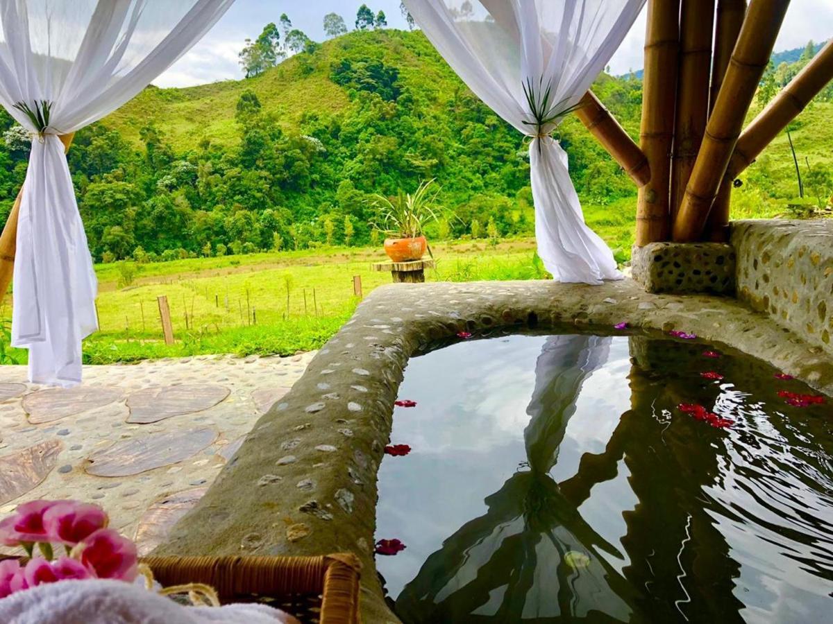 Glamping La Herradura Санта-Роса-де-Кабаль Екстер'єр фото