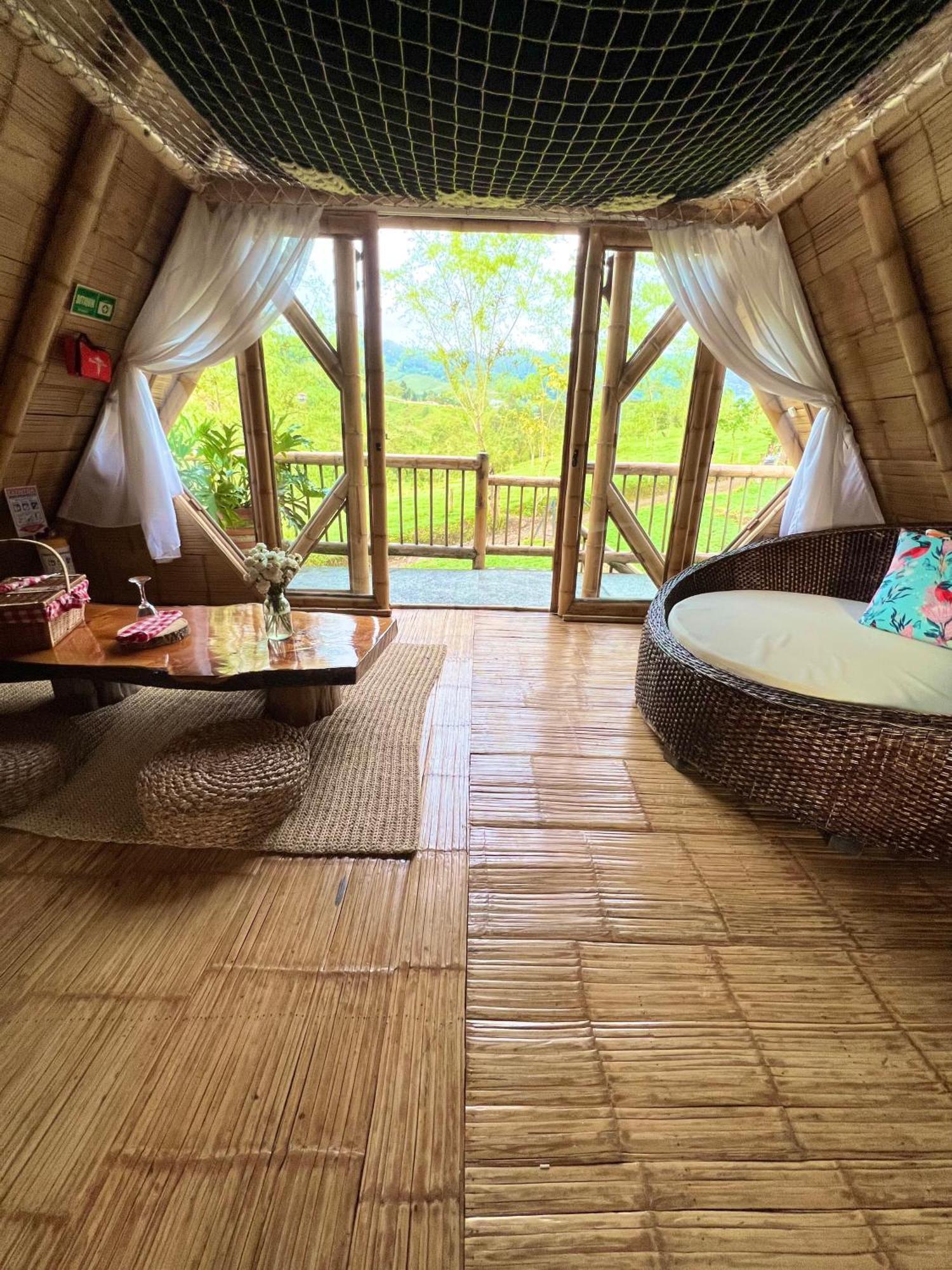 Glamping La Herradura Санта-Роса-де-Кабаль Екстер'єр фото