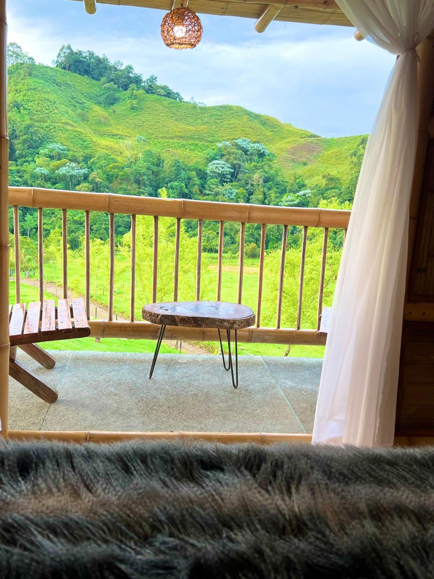 Glamping La Herradura Санта-Роса-де-Кабаль Екстер'єр фото