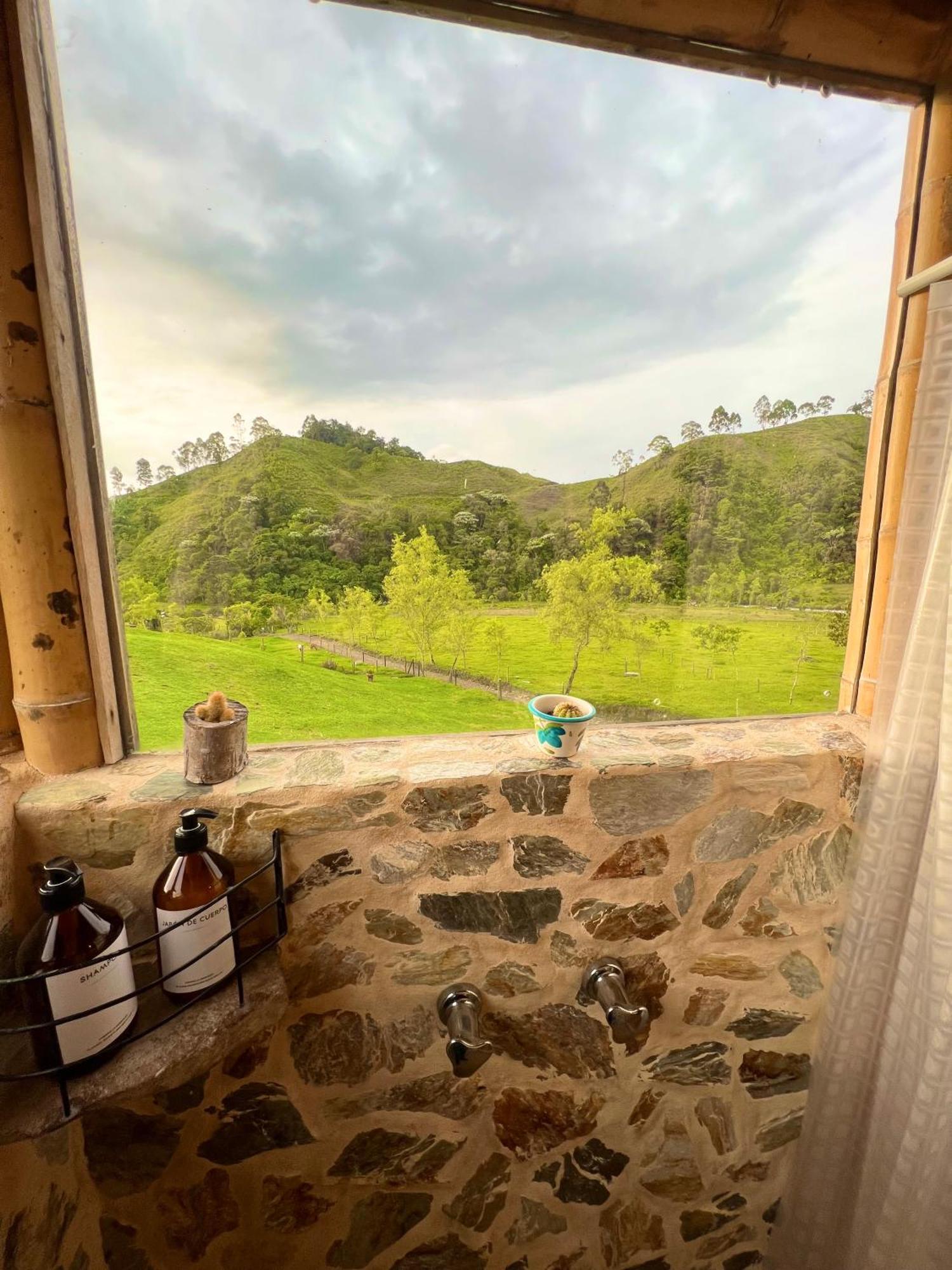Glamping La Herradura Санта-Роса-де-Кабаль Екстер'єр фото