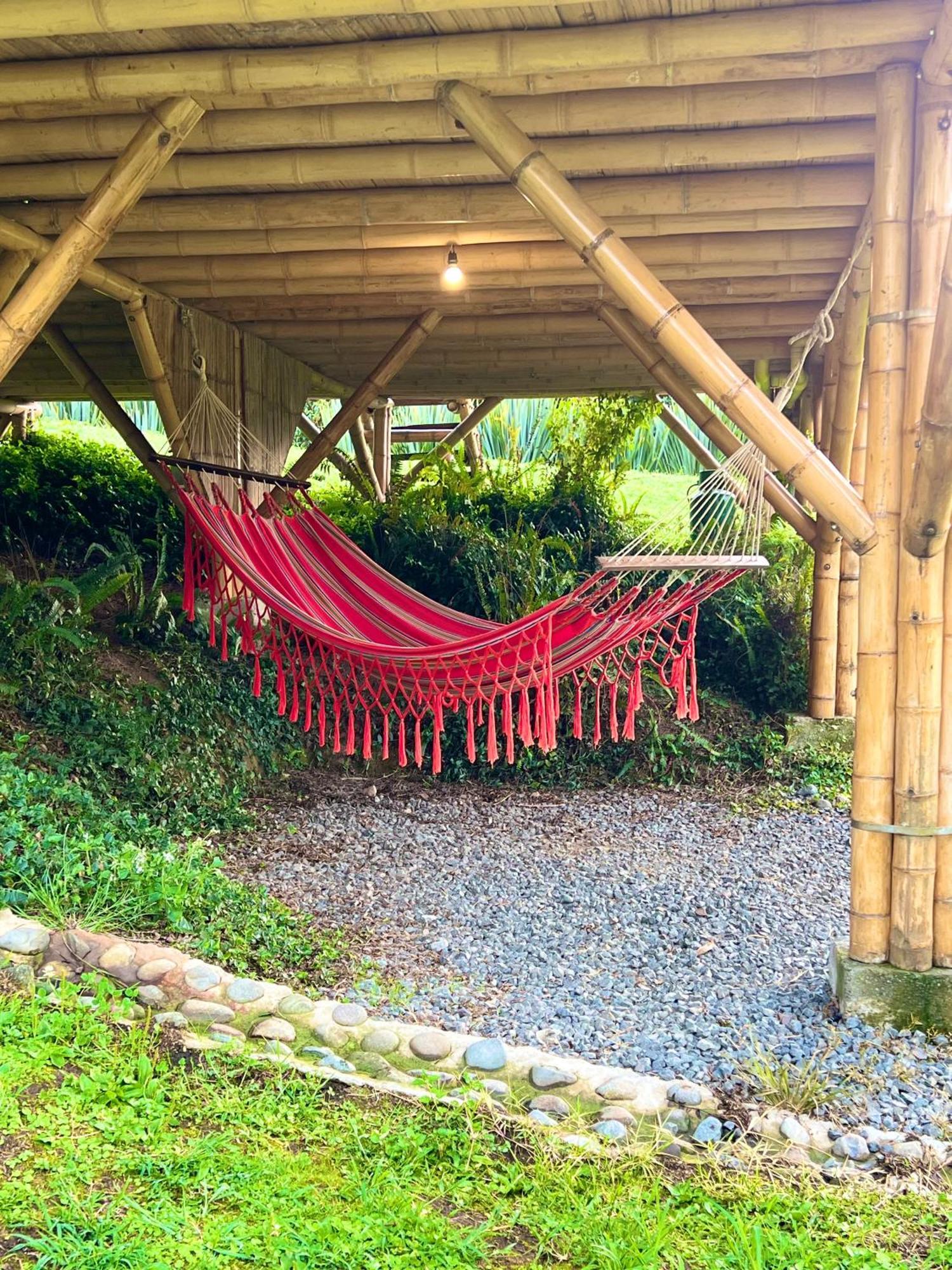 Glamping La Herradura Санта-Роса-де-Кабаль Екстер'єр фото