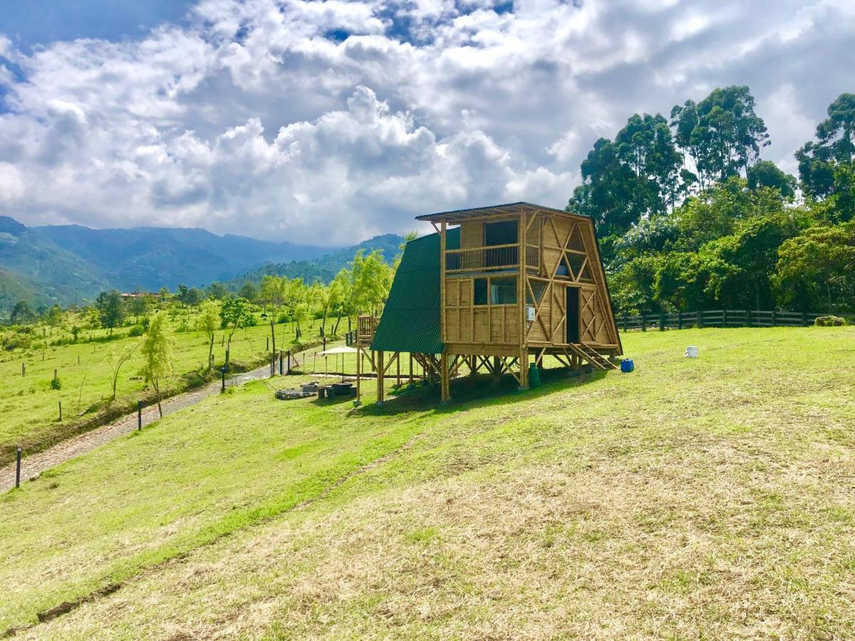 Glamping La Herradura Санта-Роса-де-Кабаль Екстер'єр фото